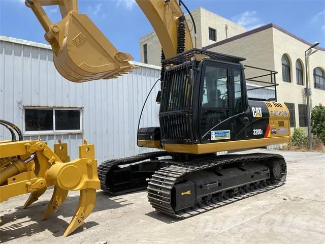 CAT 320 D 履带挖掘机