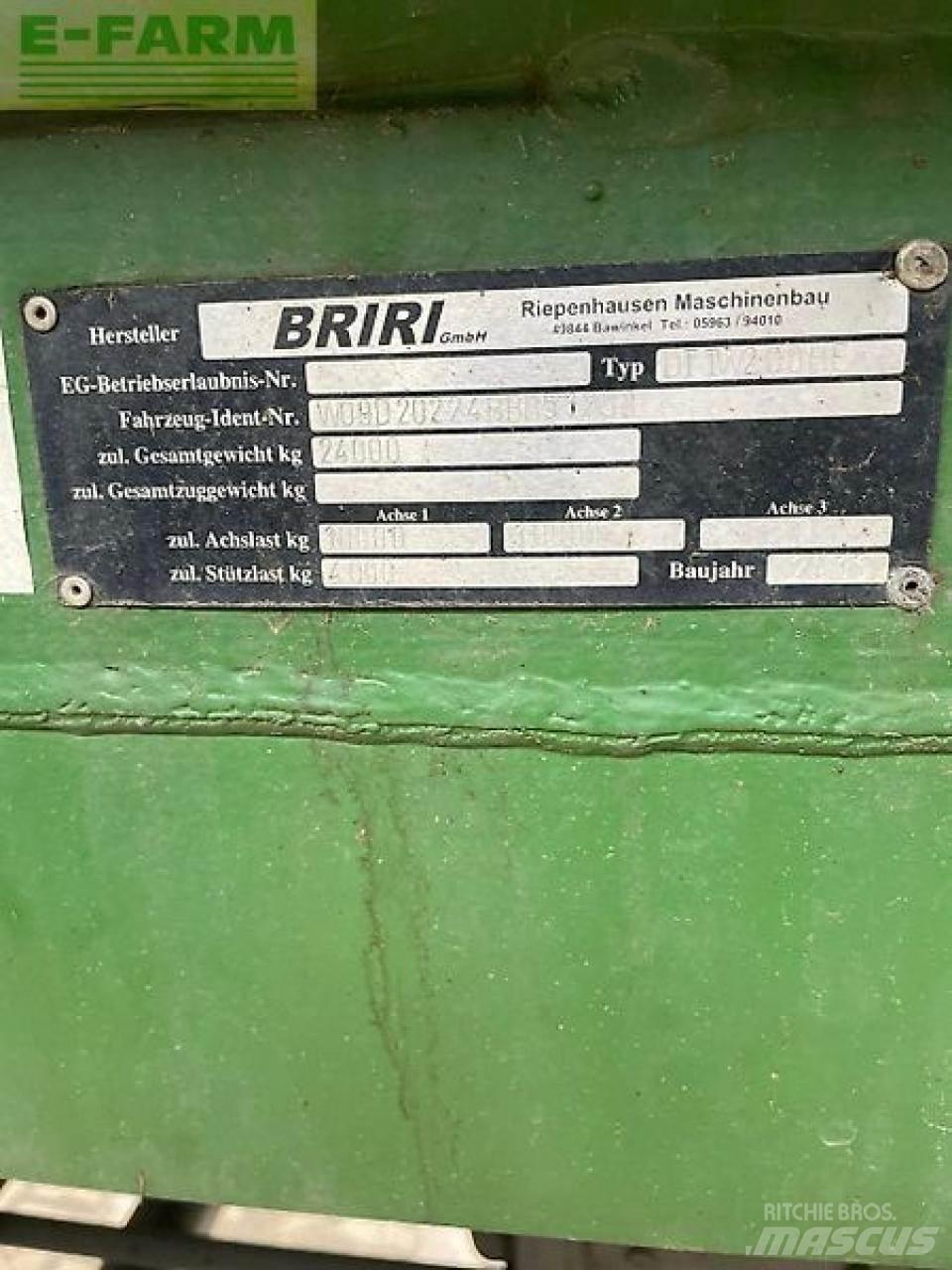 Briri güllefass 撒肥机