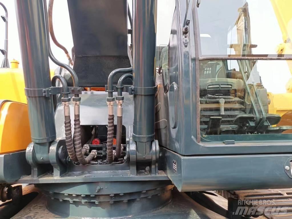 Hyundai 305-9 履带挖掘机