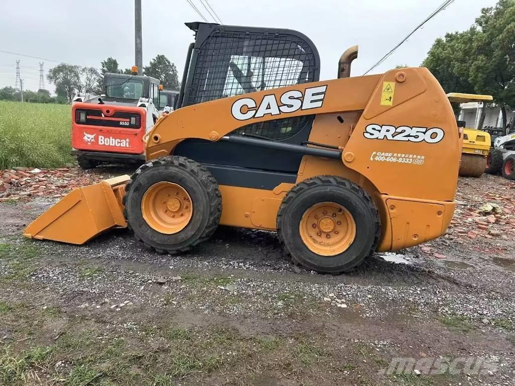 CASE SR 250 滑移装载机