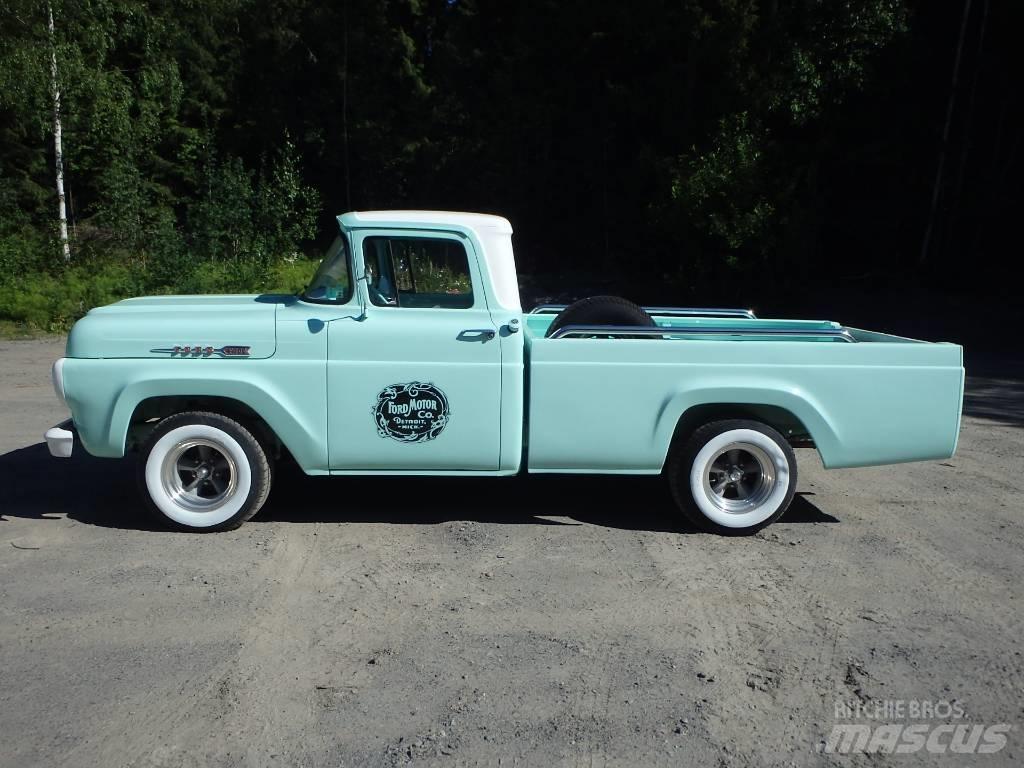 Ford F 100 皮卡车