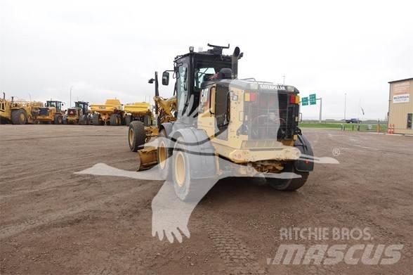 CAT 140M AWD 平地机/推土机