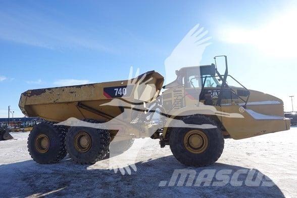 CAT 740 铰接式自卸车