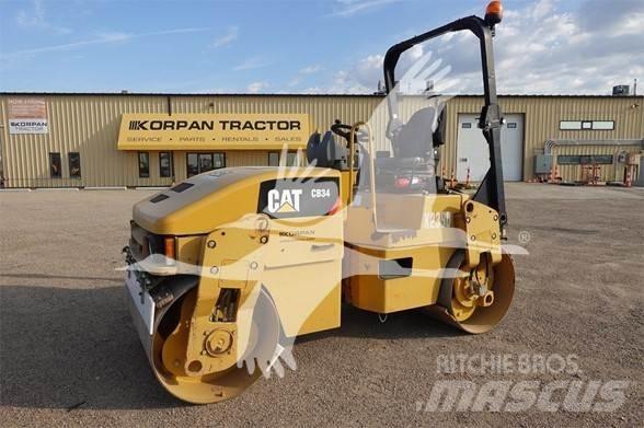 CAT CB34 单轮压路机
