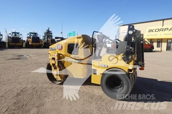 CAT CC4.0 复合式压路机