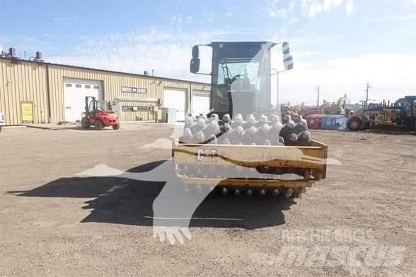 CAT CP54B 单轮压路机