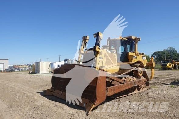 CAT D8T 履带式推土机
