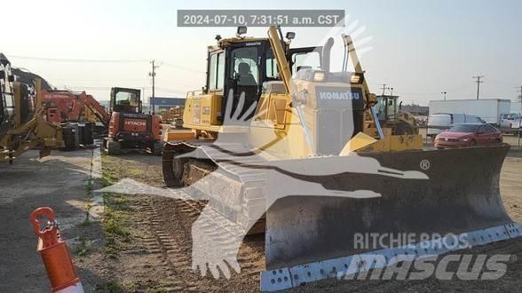 Komatsu D65PX 履带式推土机