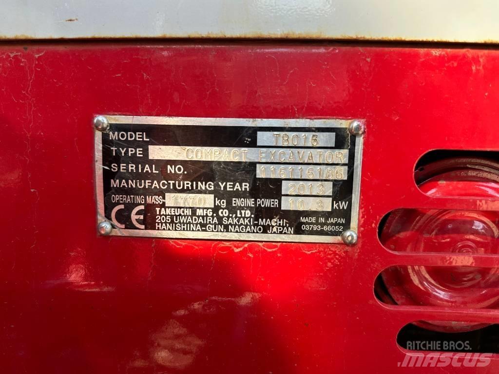 Takeuchi TB 016 小型挖掘机