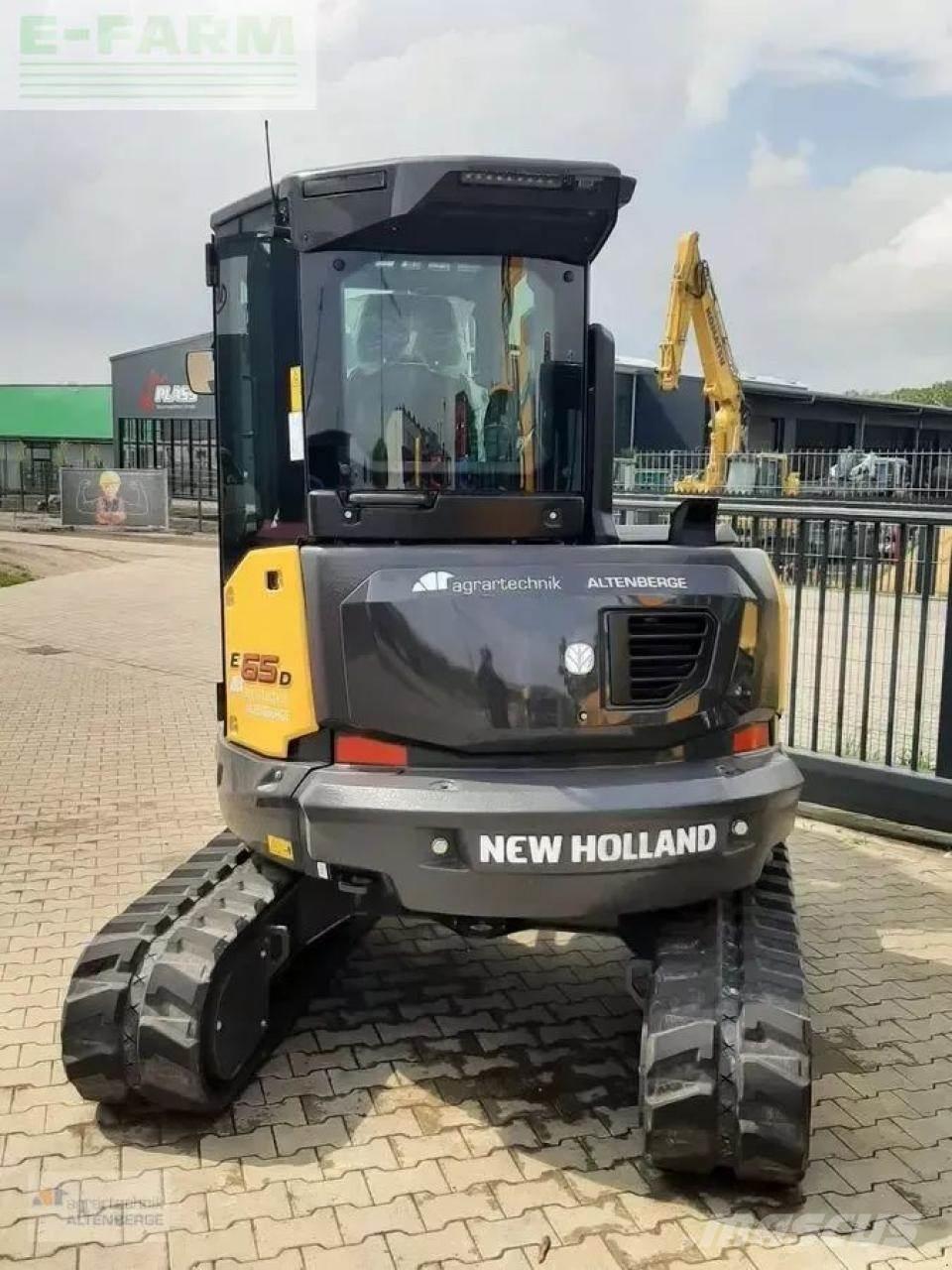 New Holland e65d 小型挖掘机