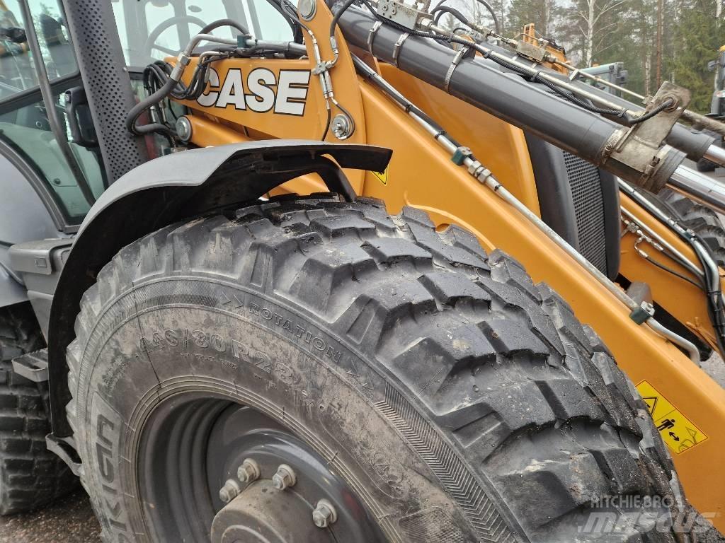 CASE 695 SV 反铲装载机