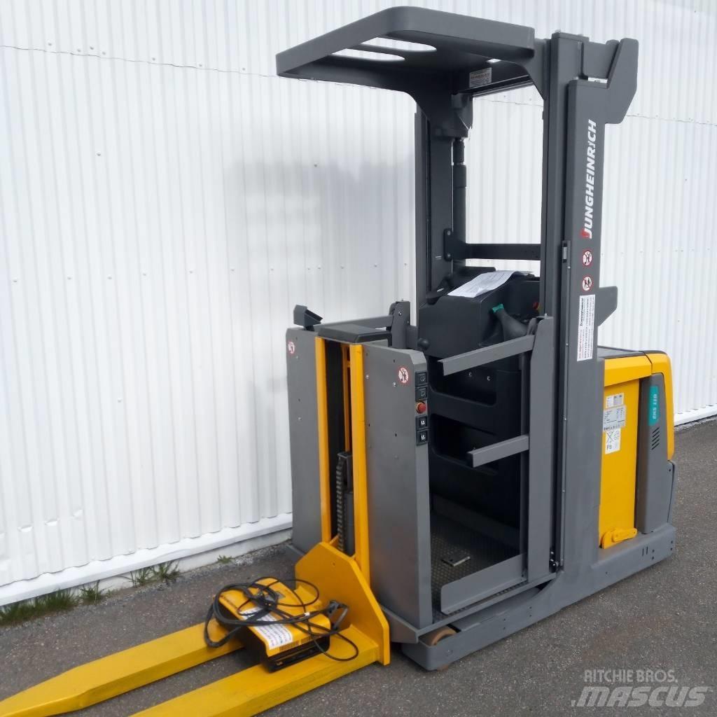 Jungheinrich EKS 110 中端式装载机