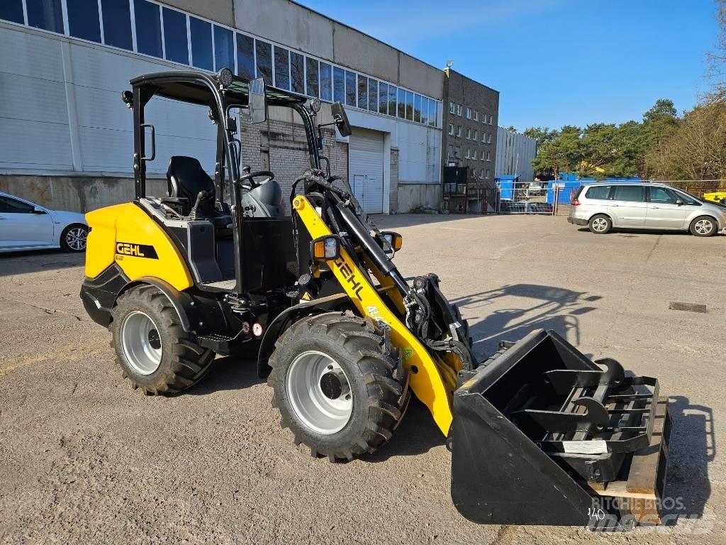 Gehl AL430 工具车