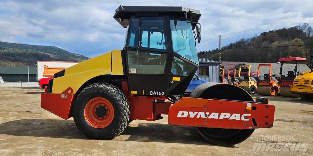 Dynapac CA 152 D 单轮压路机