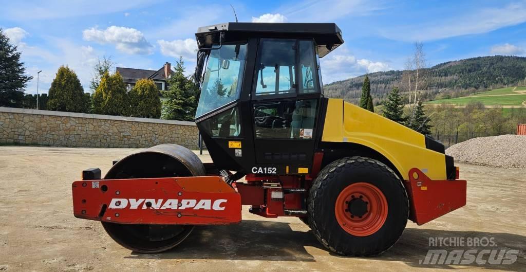 Dynapac CA 152 D 单轮压路机