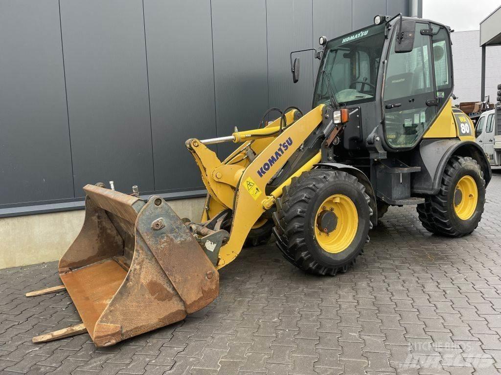 Komatsu WA80-6 轮式装载机