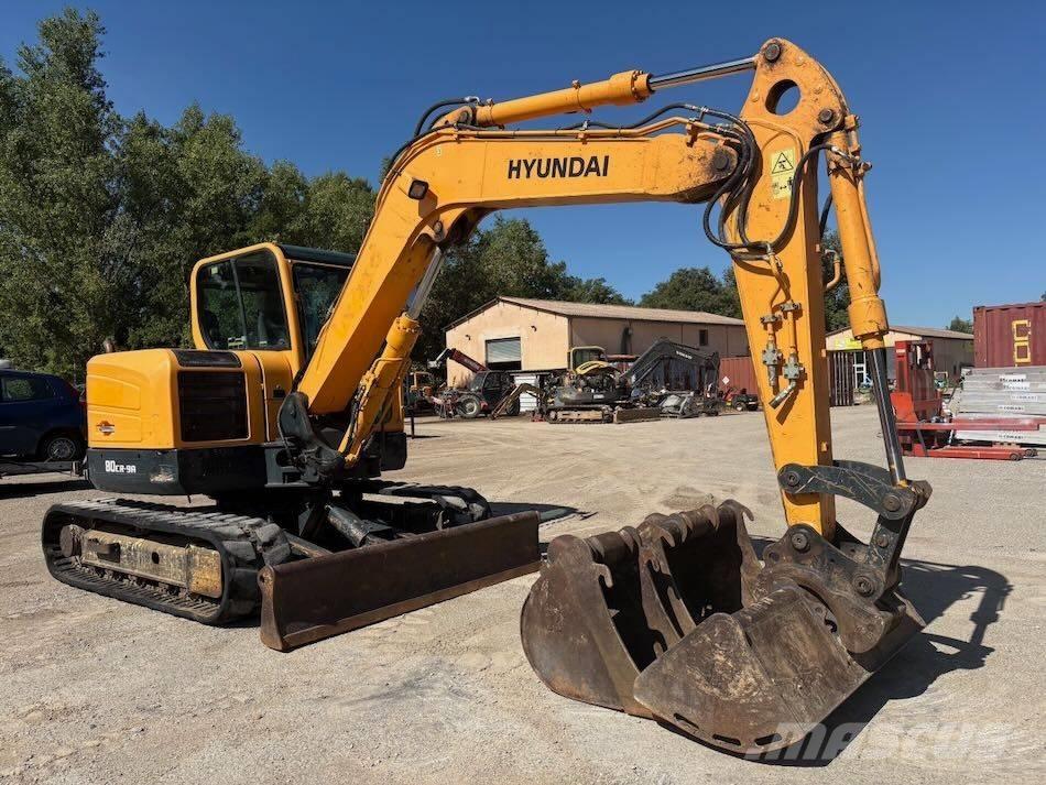 Hyundai R 80 CR-9A 中型挖掘机