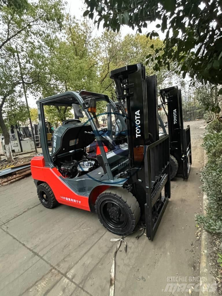 Toyota FDZN 30 柴油叉车