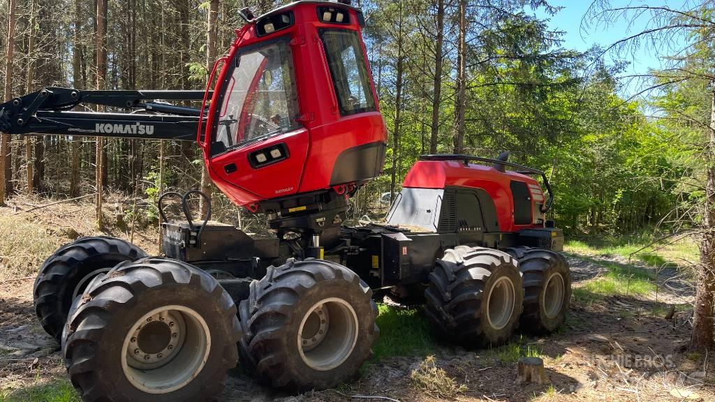 Komatsu 931 XC 收割机