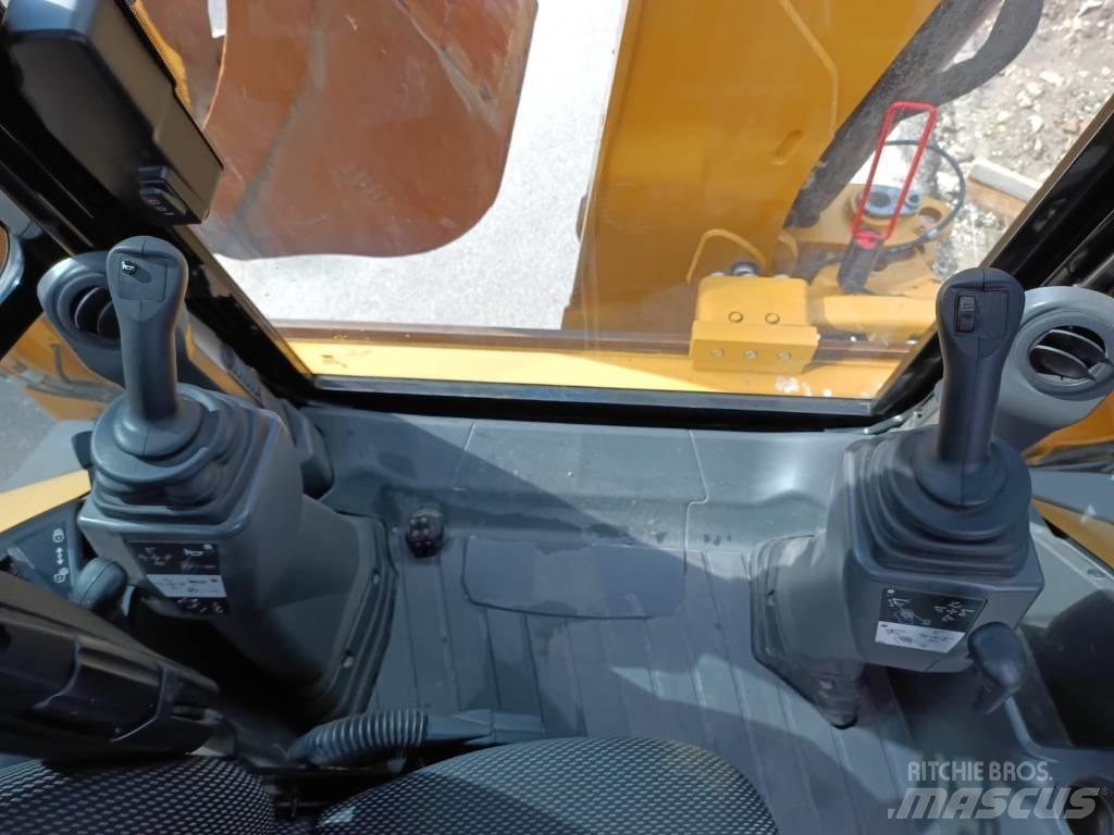 CAT 432 反铲装载机