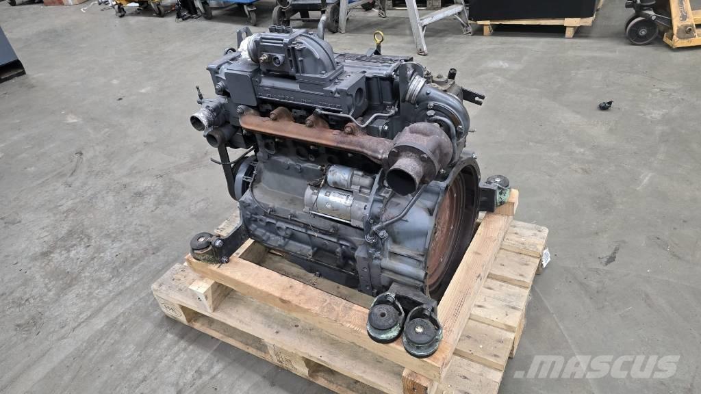 Deutz BF4M2012C 发动机
