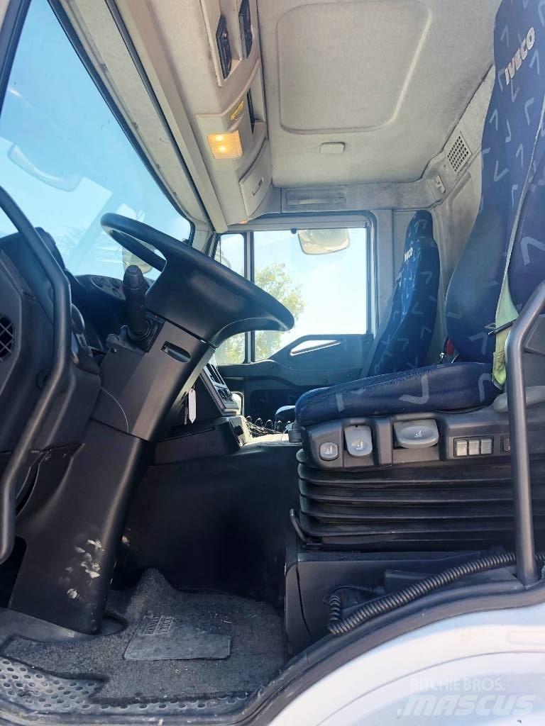 Iveco Stralis 420 牵引车