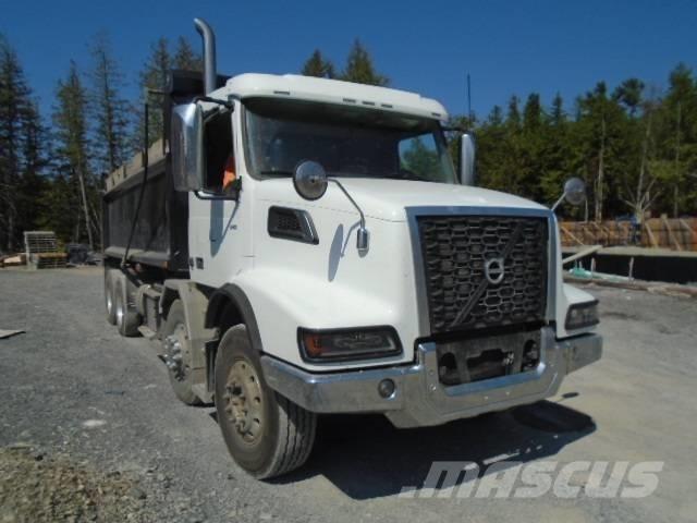 Volvo BM VHD 自卸式货车