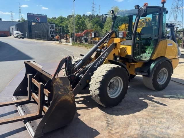 Volvo L 20 B 轮式装载机