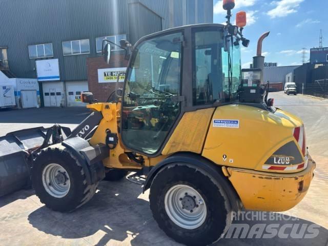 Volvo L 20 B 轮式装载机