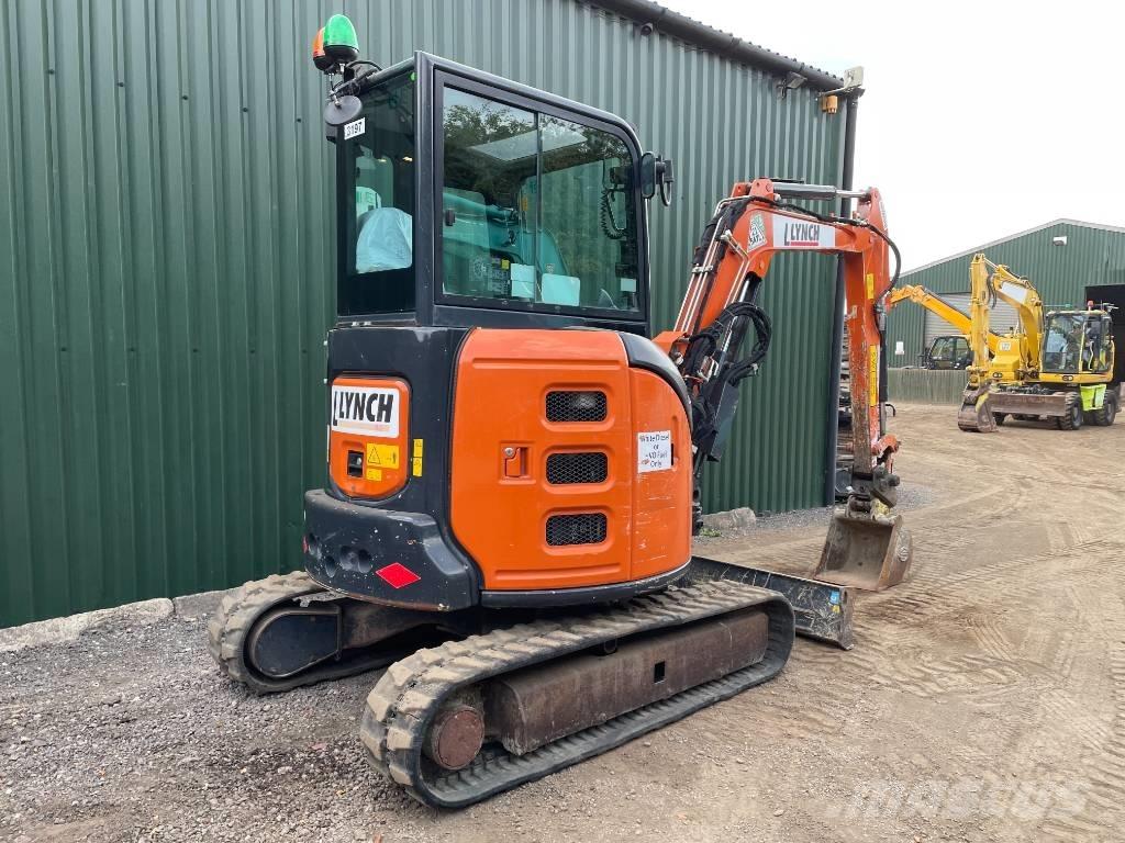Hitachi ZX 33 U-6 小型挖掘机