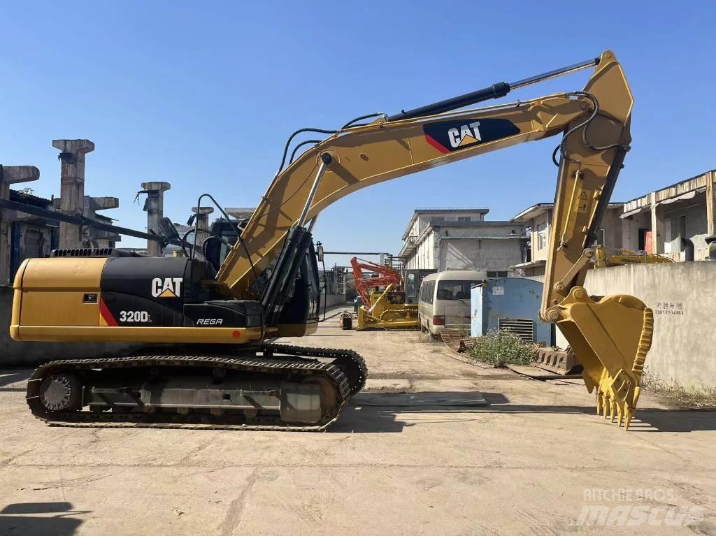 CAT 320 D 履带挖掘机