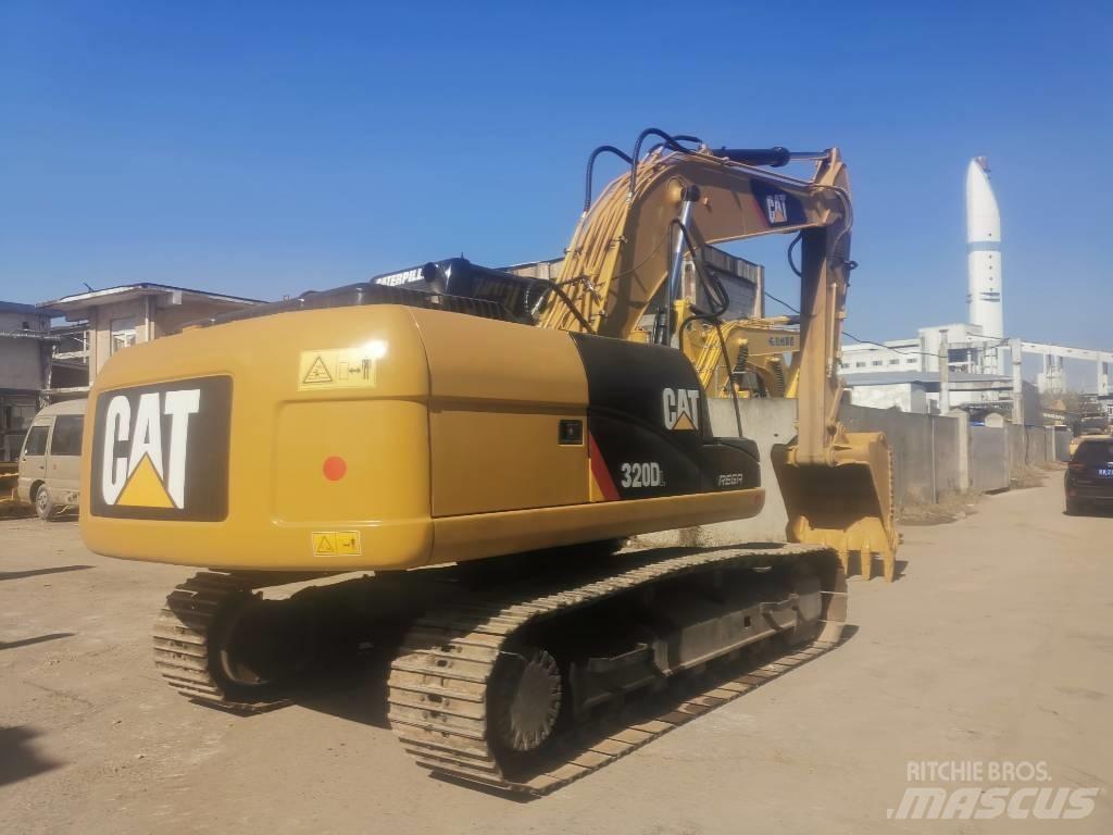 CAT 320 D 履带挖掘机