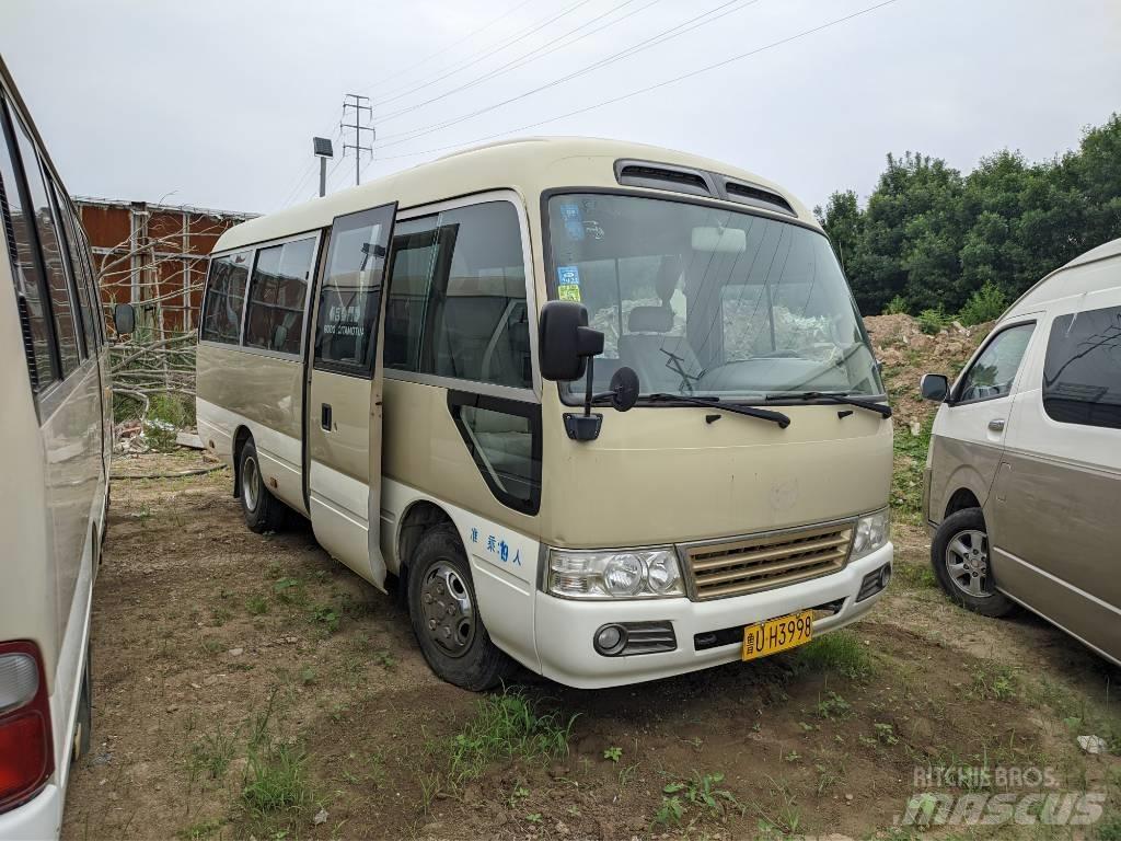Toyota Coaster 公路客运汽车