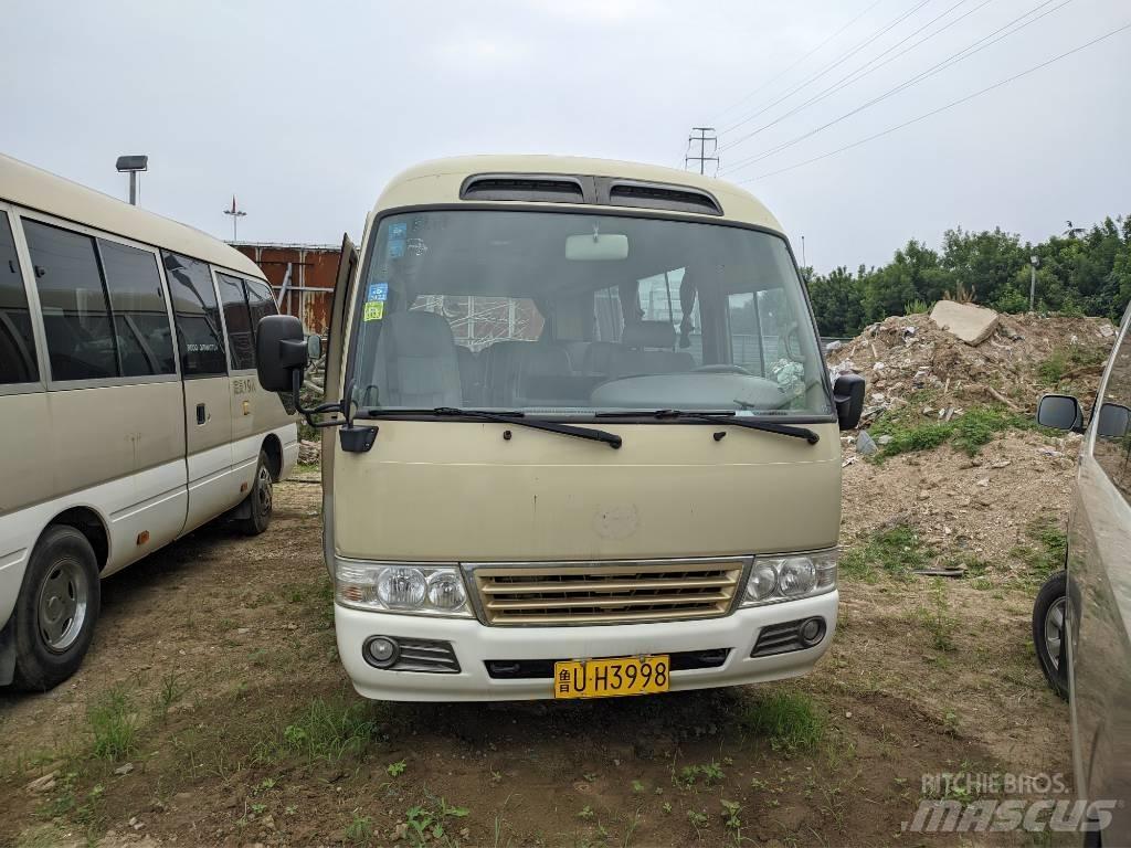 Toyota Coaster 公路客运汽车