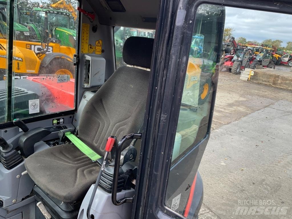 Kubota KX 080-4 中型挖掘机
