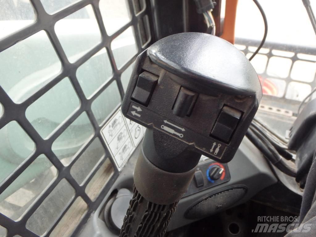 Bobcat S 530 滑移装载机
