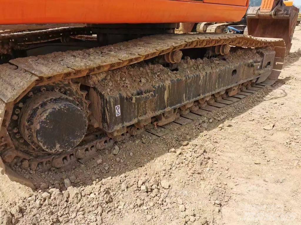 Doosan DH300LC-7 履带挖掘机