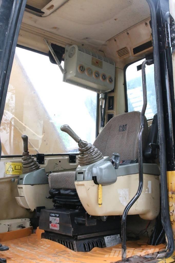 CAT 320BU 履带挖掘机