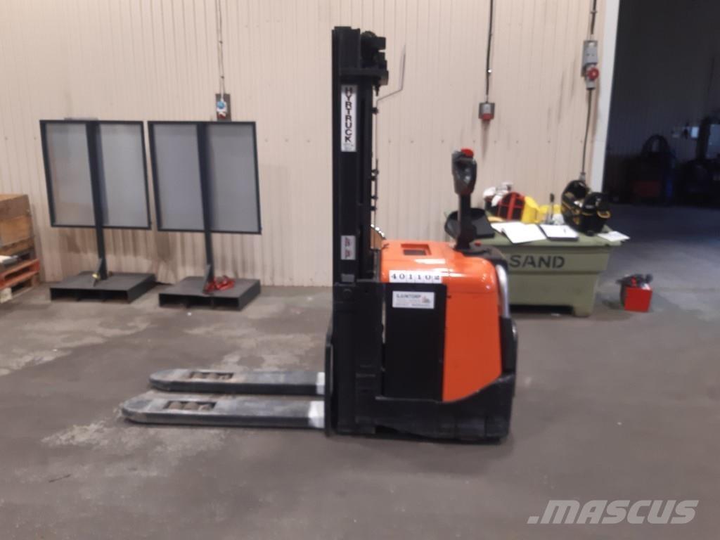 BT SPE125L 行走式堆垛机