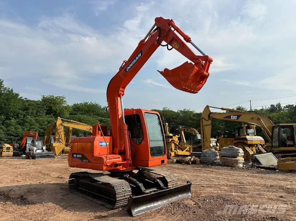 Doosan DH 80 中型挖掘机