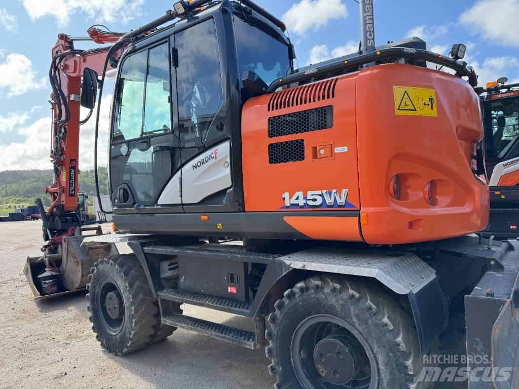 Hitachi ZX 145 W-6 轮式挖掘机