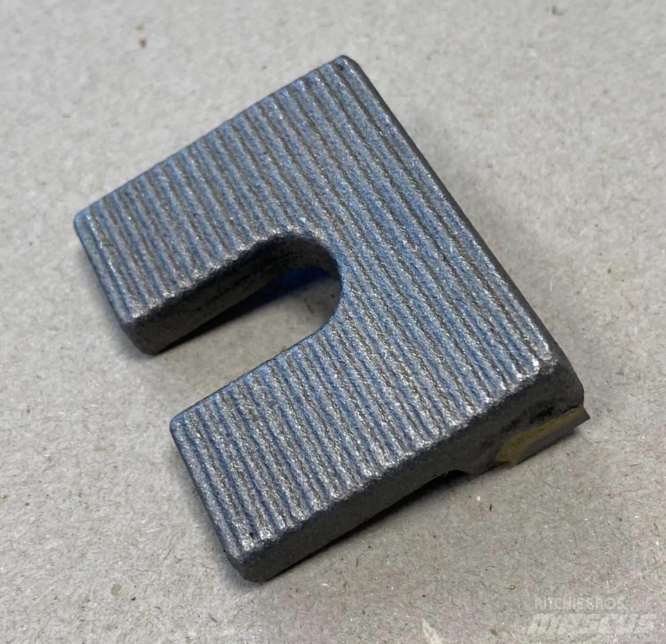 Wirtgen RX4500 底盘和悬架