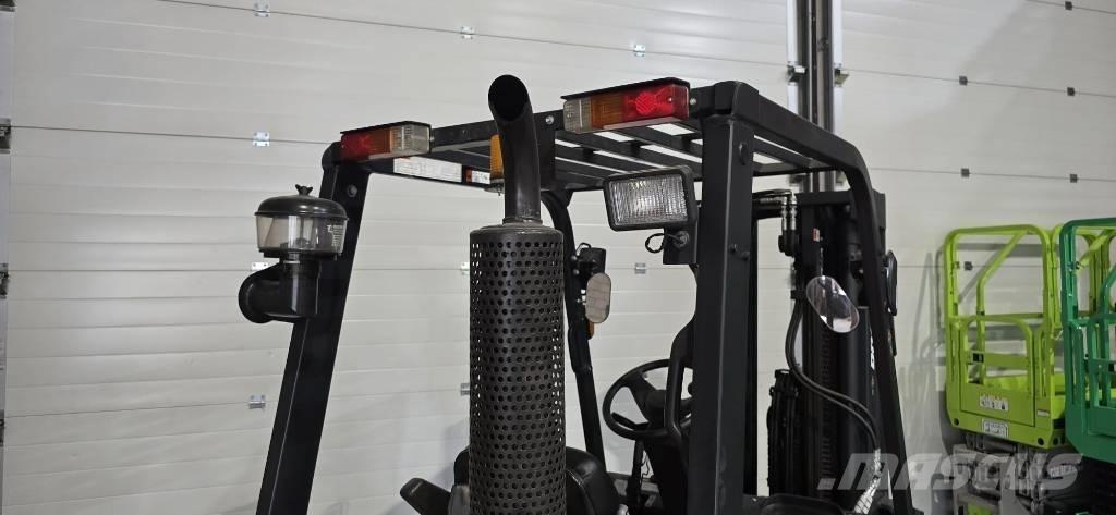 Doosan D 30 GP 柴油叉车