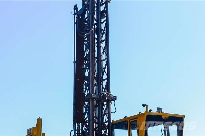 Atlas Copco DM30 钻孔机