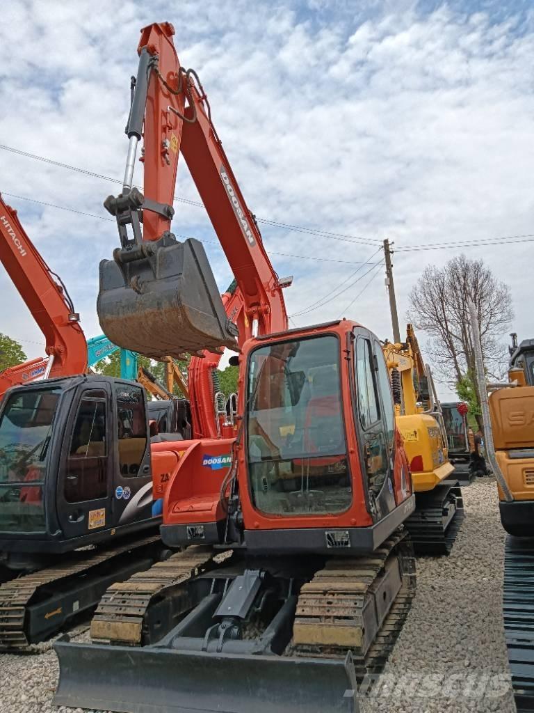 Doosan DX 75 履带挖掘机