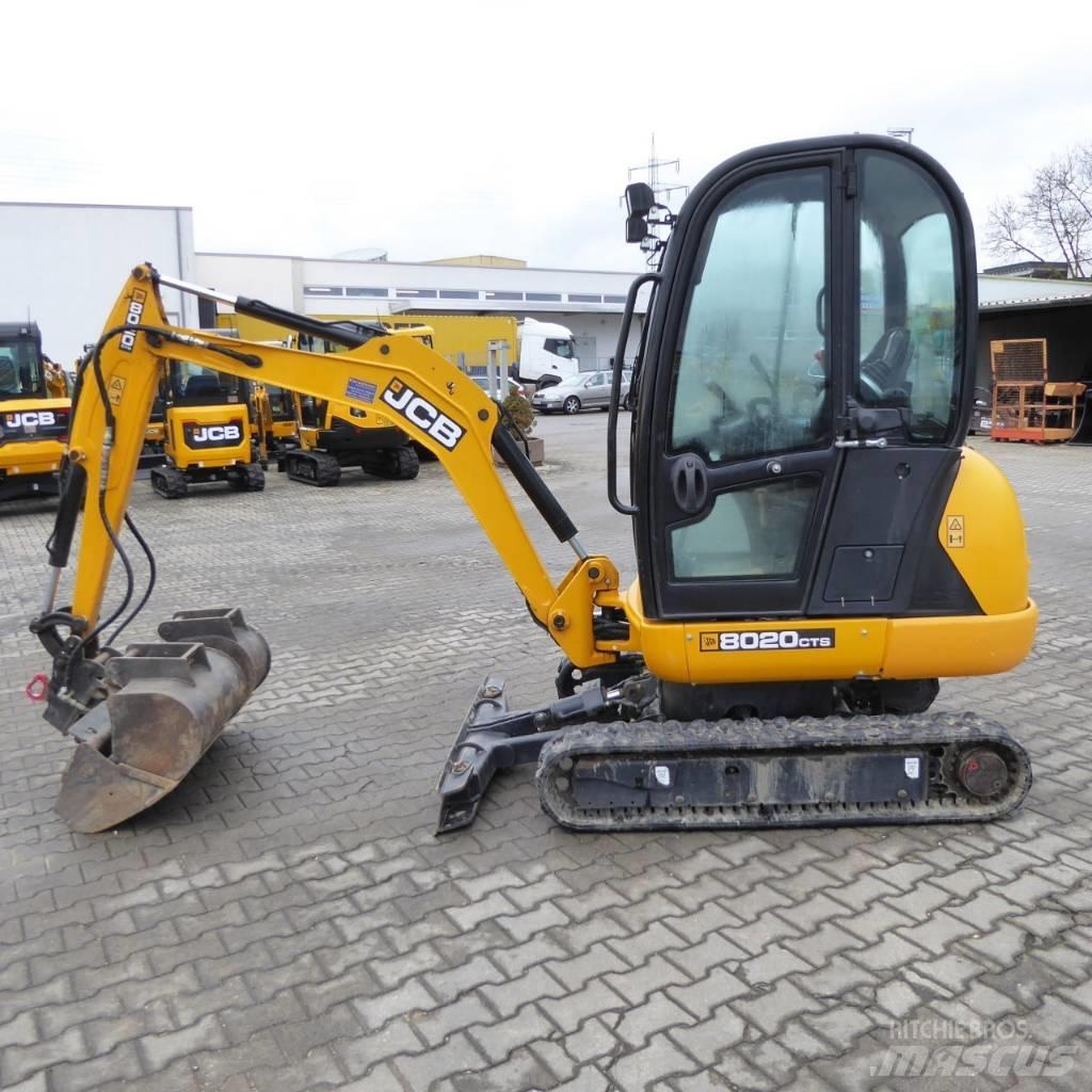 JCB 8020 CTS 小型挖掘机