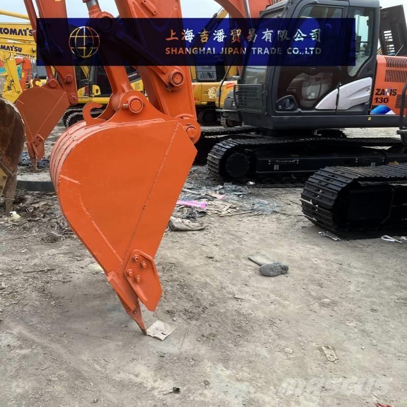 Hitachi ZX 130 履带挖掘机