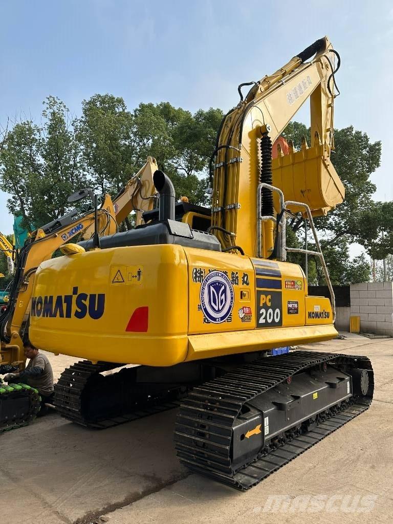Komatsu PC 200-8N1 中型挖掘机