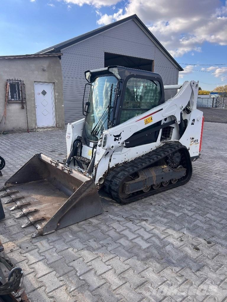 Bobcat T 590 HF 滑移装载机