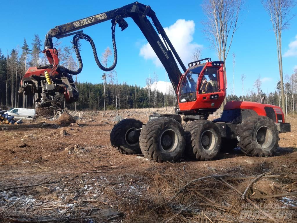Komatsu 951 收割机